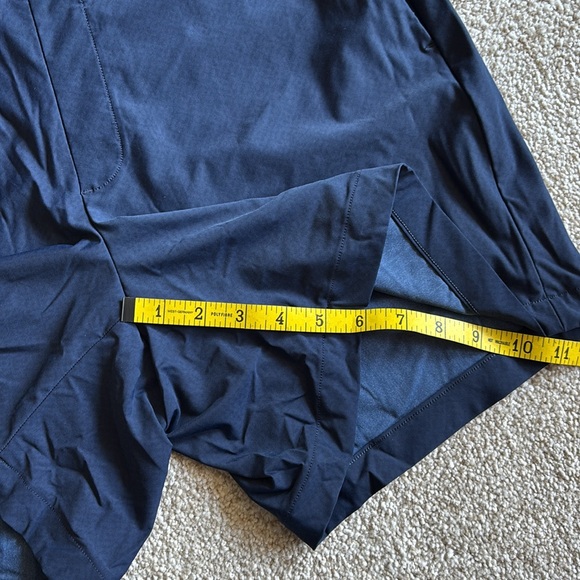 SPANX Sunshine Shorts 6” Sun-kissed Navy Blue - Picture 5 of 5